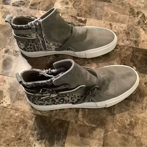 Girls high top sneakers